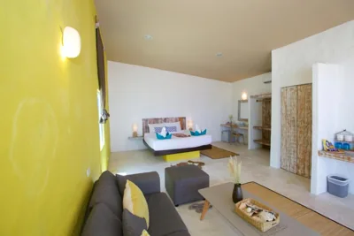 Lime N Soda Beachfront Resort – Photos 11